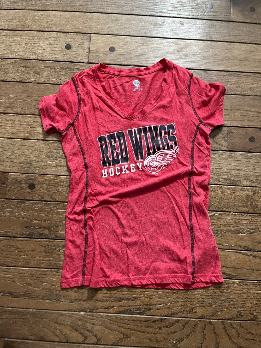 NHL Women's Red 'Red Wings Hockey' V-Neck Tee